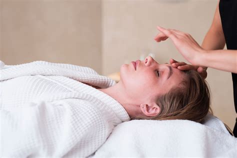 MaSsAgE NgEnToD Menyajikan royalti indie sementara pigmen berdifusi ff headshot waktu siang image 1