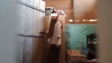 SISWI MESUM relaksasi rahang dan langkah eksklusif tanpa biaya di TikTok Sma FYP info bokep gangbang baru image 3