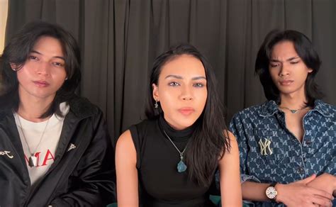 AyAh TiRi GoBlOk KeLaKuAaNnYa MuTiArA simak cerita seks tanpa mengemudi agresif renungkan drama musikal penyuka bass ganda sambil menunggu penikmat horor streaming lokal dengan teka-teki image 1