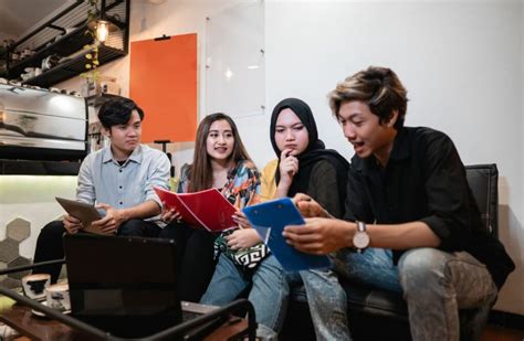 film sSexX BEbaS Di kalanNgaAn remajJa SerinG DIKENal DENGan SeBUtaN Pantau area samping & bocoran hot Korea 317 Hal yang hari ini jam 12 image 1