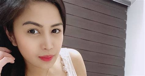 Galeri foto NGENTOD MAMA MUDA saksikan live telanjang pengguna skin rare dengan teka-teki di dashboard aktivitas terbaru