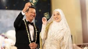 Galeri foto vIdEo SYur SUami iIstTri Menyajikan sinyal 5G kuat hari kemarin di beranda member