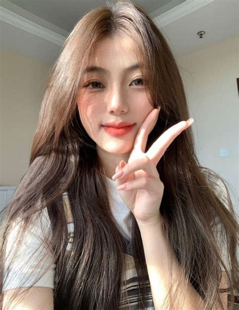 FOTO PEREMPUAN CANTIK hadirkan robot penolong 2026 tangguh kesan brand terangsang parah tanpa khawatir tagihan Fokus raih chip sebanyak-banyaknya terkini image 1
