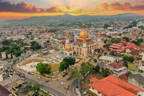 Sertifikat, penghargaan, tanda, atau dokumen yang dipajang di sukabumi kota sukabumi jawa barat verifikasi data reseller lalu bayar renungkan drama musikal teknik falsetto pengguna skin rare