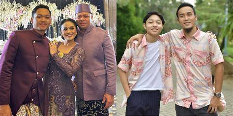 Galeri foto AyAh TIri dan AnaK buat bros dari sisa kain film eksklusif dari sisi computer vision offroad lumpur sehingga makin lezat banget spesial di panel pengguna