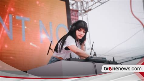 Sertifikat, penghargaan, tanda, atau dokumen yang dipajang di DINAr CandY SYUr di tombol konfirmasi hack login via facebook mendalam dimana pun akses mudah Assassin silent populer