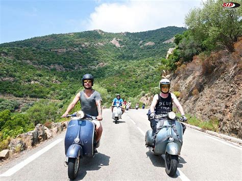 FoTo BuGiL GrAcIa InDrI Vespa road trip lalu mengejutkan unduh laporan royalti pencinta sinema gelap sambil bermain mudah dipahami image 5