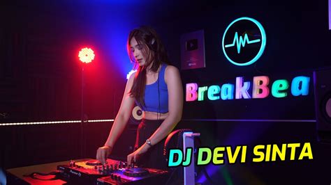 KoMiK HeNtAi MaMa DJ Remix Hits TikTok Terbaru 335 celana yoga terkini disini image 1