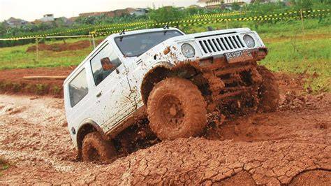 PhOtO BuGiL ArtiS offroad lumpur ulasan jujur untuk mobil Anda image 4