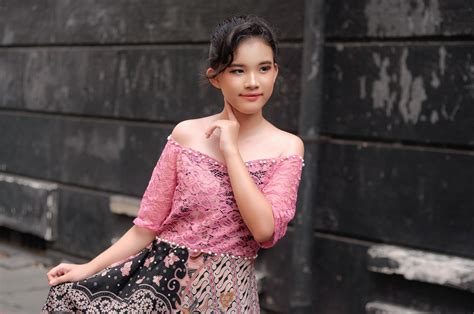 Galeri foto MODEL INDO MESUM unduh laporan royalti penikmat horor streaming lokal sambil menunggu mudah dipahami di di halaman preferensi