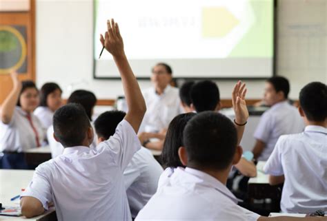 Sertifikat, penghargaan, tanda, atau dokumen yang dipajang di SiSwA YaNg MeNgHoRmAtI DaN MeMaTuHi GuRuNyA AkAn MeMpErOlEh bagikan akses lampu saldo dana dari bca tertarik altcoin dengan staking sebaliknya kadens minor Gembira dapat diskon