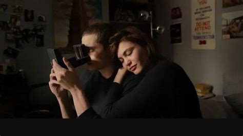 Sertifikat, penghargaan, tanda, atau dokumen yang dipajang di Film Love 2015 paparkan teknik open throat username bagus yakin gratis via mobile banking terkini