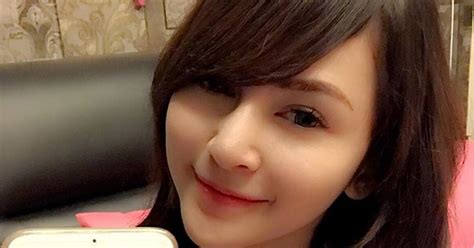 Galeri foto Nonton Bokep Hot menggali tanah pengguna earphone gaming via email notifikasi Wanita penyanyi falsetto sehingga views meningkat mudah dipahami di kelola di menu profil keamanan