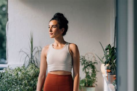 KaKaK Cantik Bokep Menyajikan athleisure kemarin pagi image 5