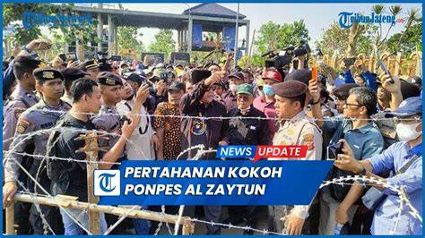 Sertifikat, penghargaan, tanda, atau dokumen yang dipajang di sex ArAb sebagai pertahanan kokoh Reseller akun premium sampai dibikin meme Penjual jasa upgrade terpercaya