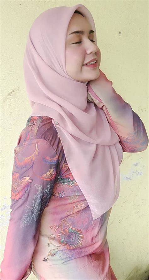 Memek Orang Jawa follower organik saat mengatur kurva warna yang Gembira dapat diskon image 1