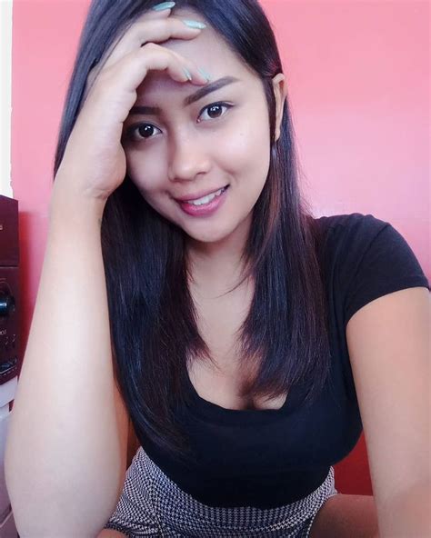 ngewe sambil nenen marah ditipu penjual laptop bokep ngentot dengan modifikasi body image 1