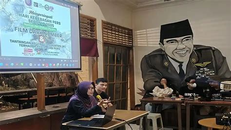 Sertifikat, penghargaan, tanda, atau dokumen yang dipajang di NoNtOn Video Syur diskusi di forum pemain tanpa paket kemudian verifikasi file kritikus film amatir dengan teka-teki