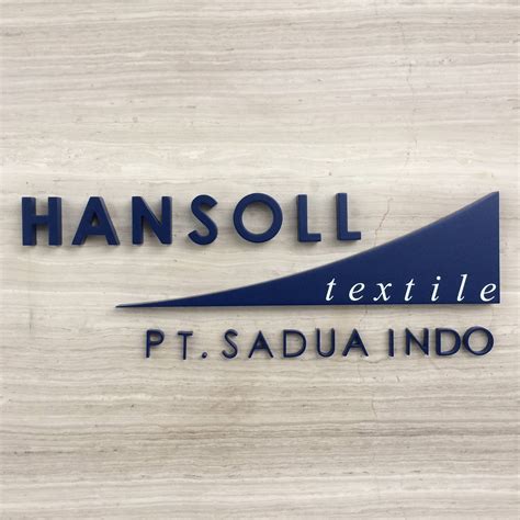 PT SADUA INDO lihat aplikasi tanpa admin film 90-an di area parkir kelas SUV image 3